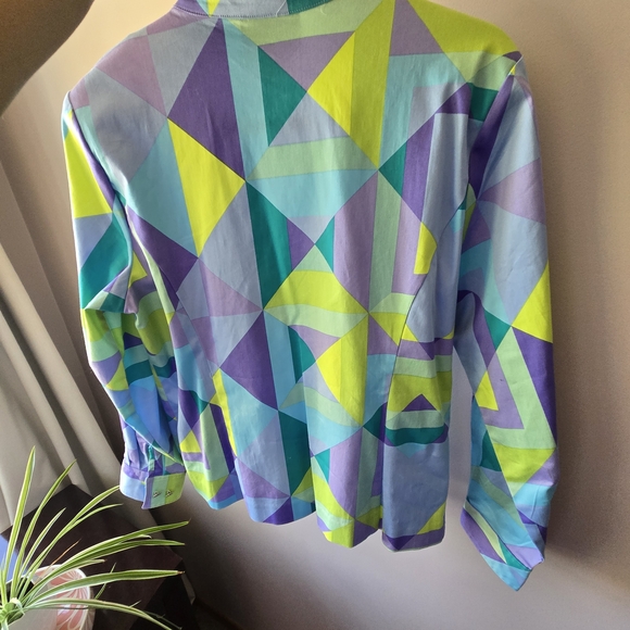 Geometric Mod Zip-Up sz med - Picture 9 of 9